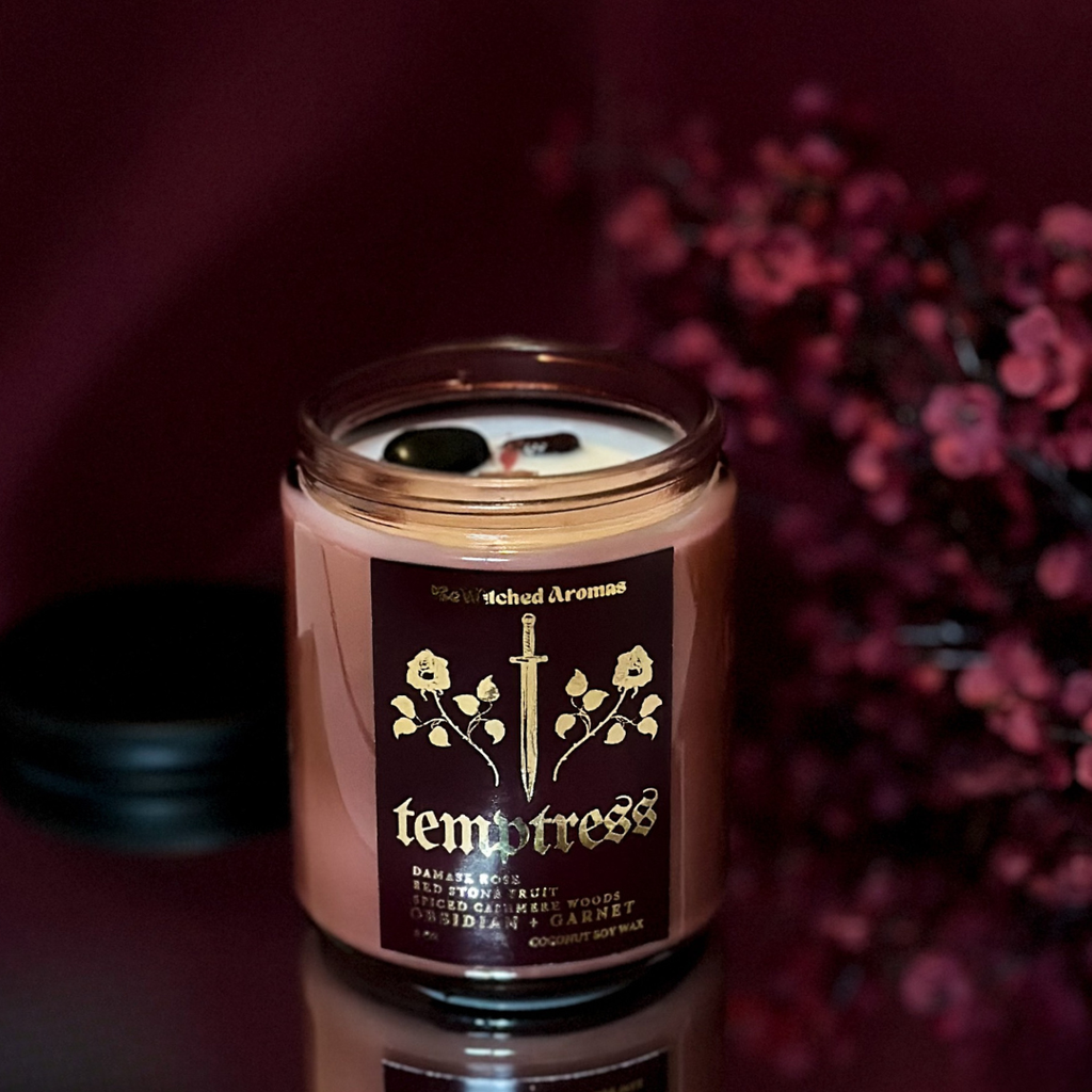 Temptress | 8 oz Luxury Crystal Candle