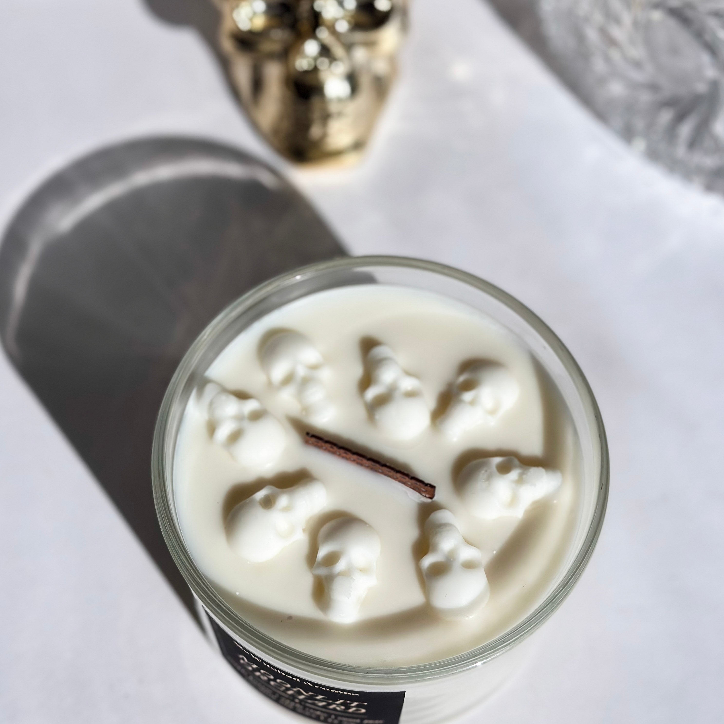 Spooky Season | Luxury Skull 15 oz Candle