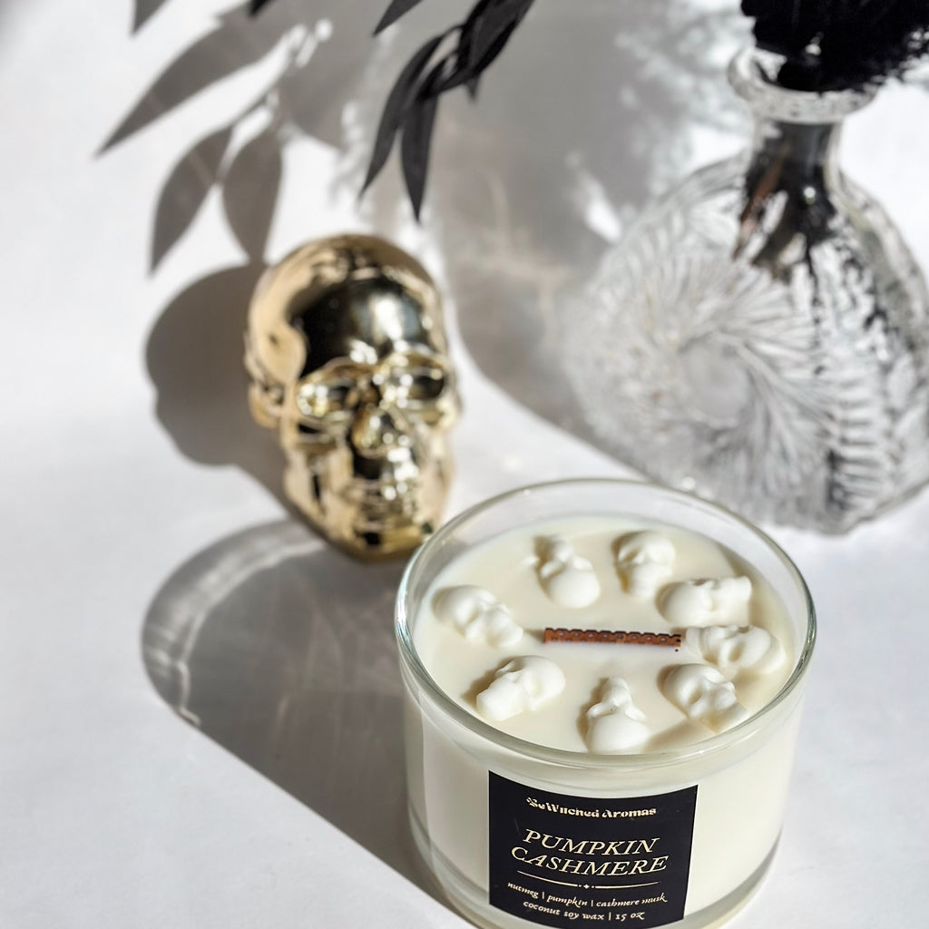 Spooky Season | Luxury Skull 15 oz Candle