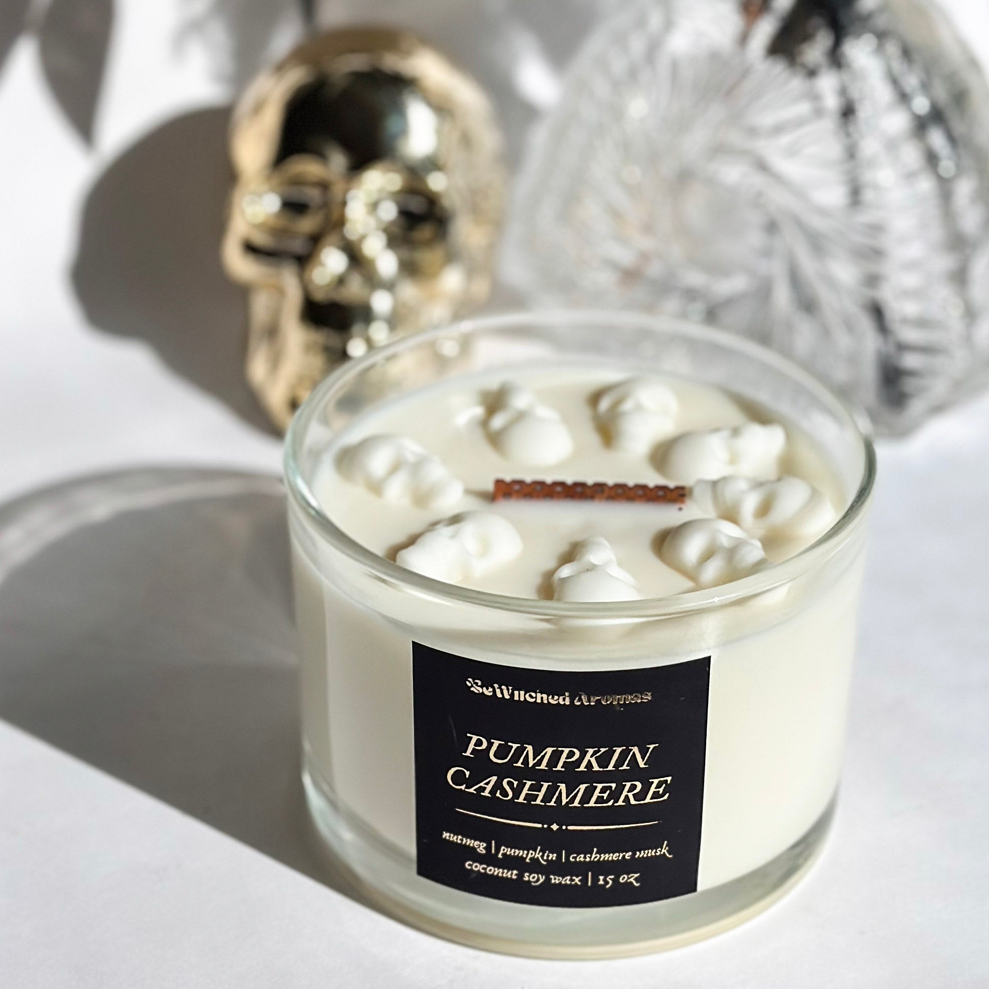 Spooky Season | Luxury Skull 15 oz Candle