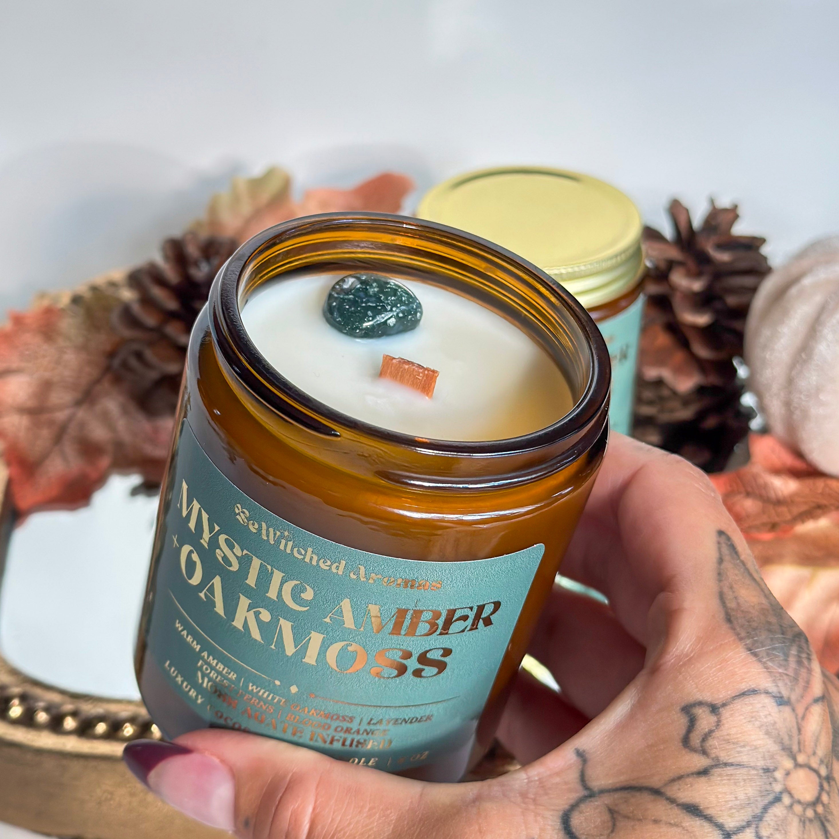 Mystic Amber + Oakmoss