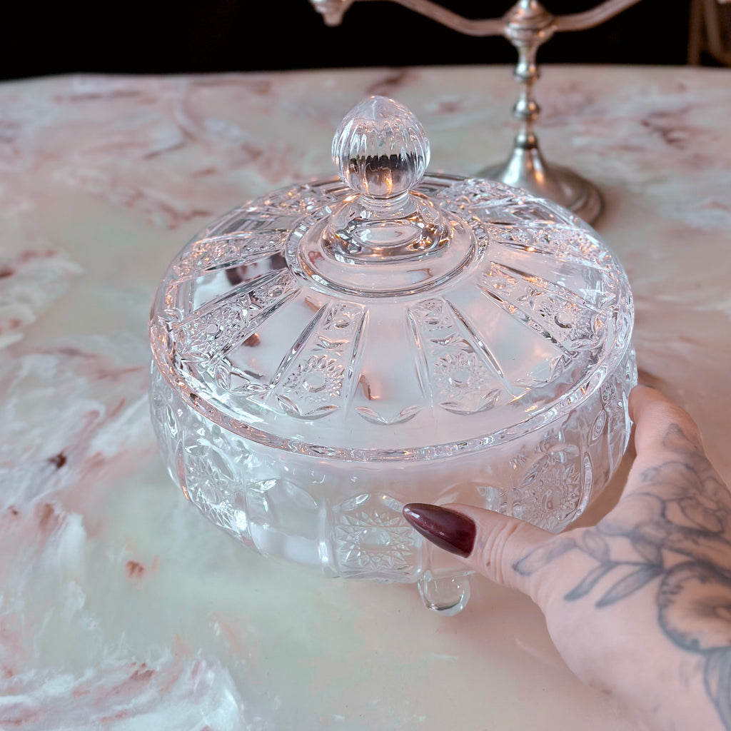 Debutante - Limited Edition 28 oz Luxe Crystal Candle