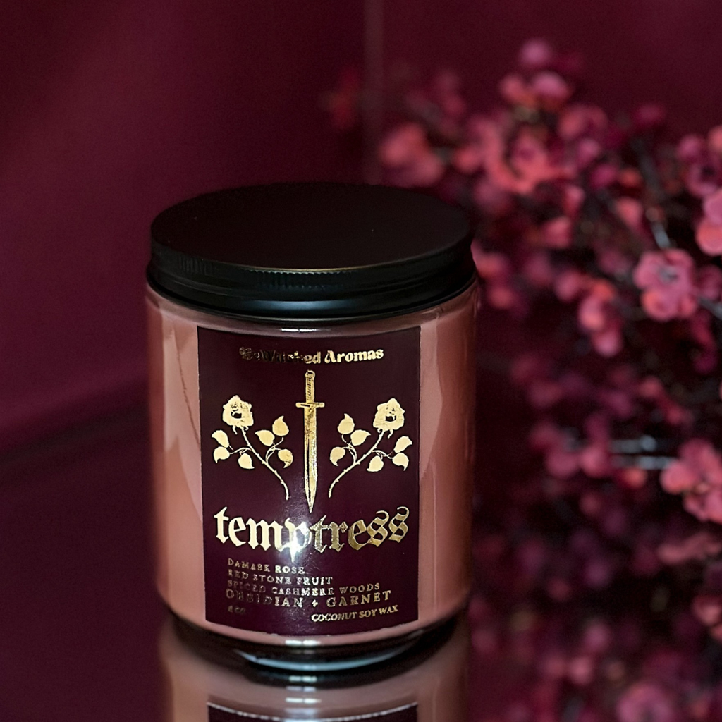 Temptress | 8 oz Luxury Crystal Candle